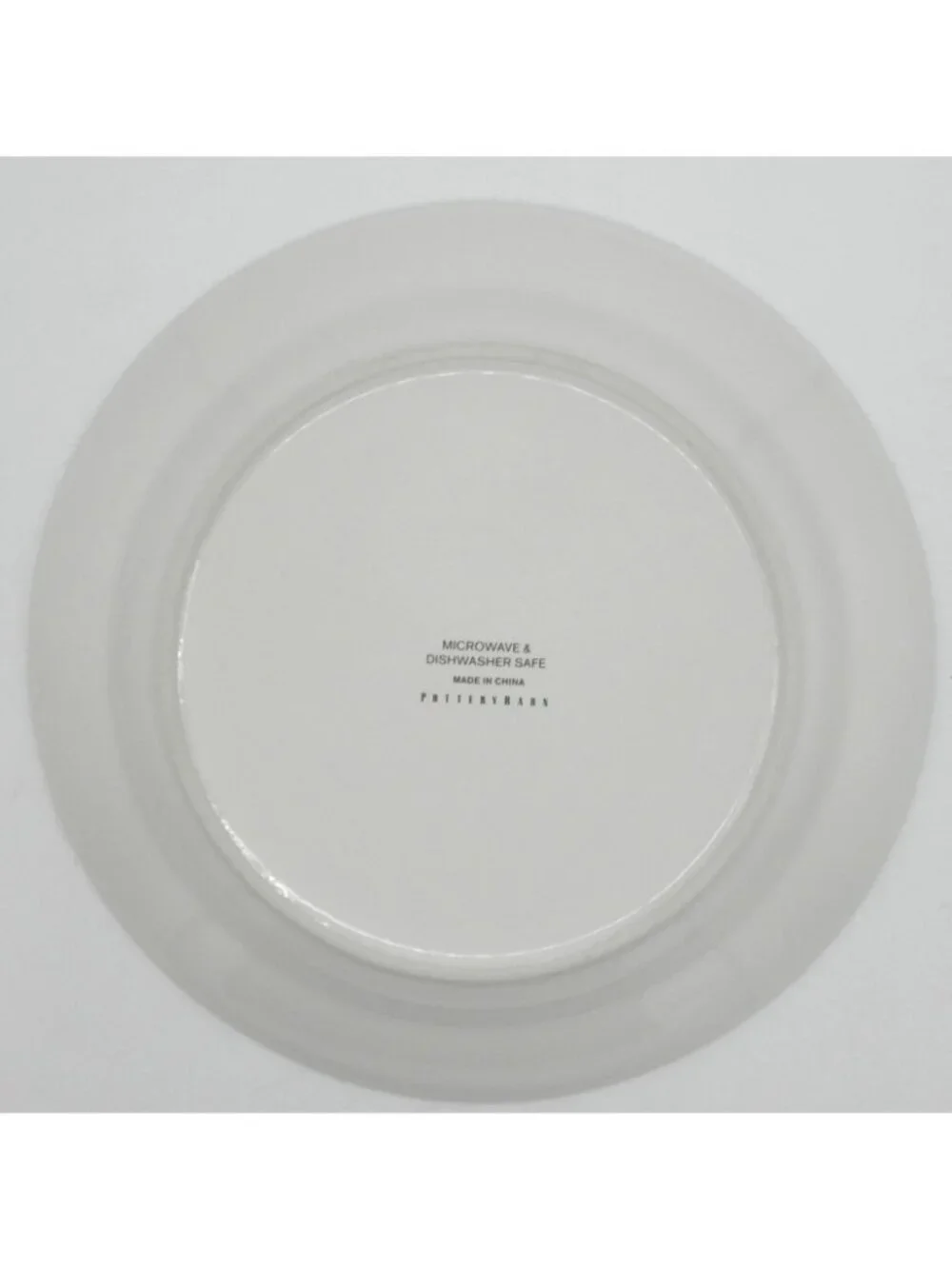 Nostalgic Santa by Pottery Barn 8-5/8 Inch Salad Plates Set of 4 Pattern PBANOS